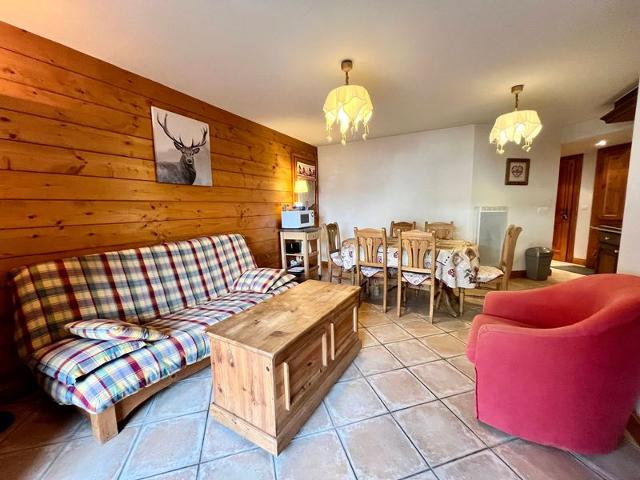 Central Samoëns Apt: 2 BR, Terr/Grdn, Garage, Ski Locker, Pets OK FR-1-624-28 - Samoëns
