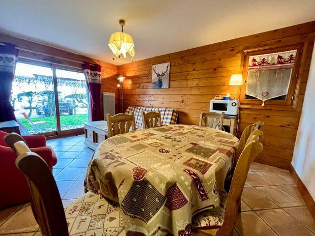 Central Samoëns Apt: 2 BR, Terr/Grdn, Garage, Ski Locker, Pets OK FR-1-624-28 - Samoëns