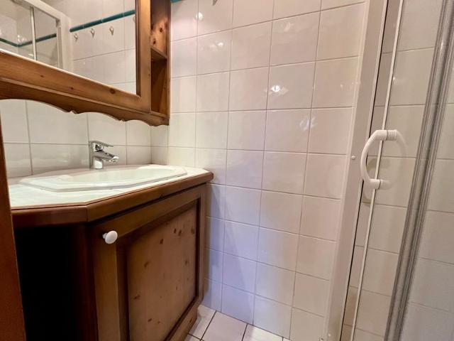 Central Samoëns Apt: 2 BR, Terr/Grdn, Garage, Ski Locker, Pets OK FR-1-624-28 - Samoëns