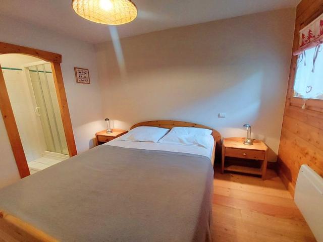 Central Samoëns Apt: 2 BR, Terr/Grdn, Garage, Ski Locker, Pets OK FR-1-624-28 - Samoëns