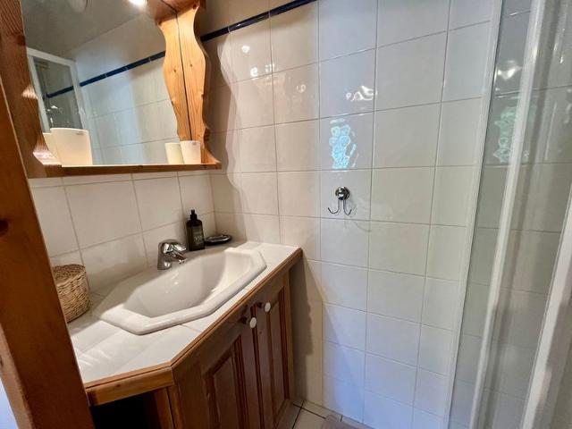 Central Apartment with Terrace, Parking, and Ski-bus Nearby FR-1-624-46 - Samoëns