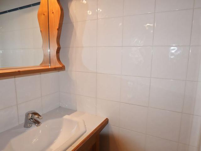 Central Apartment with Terrace, Parking, and Ski-bus Nearby FR-1-624-46 - Samoëns