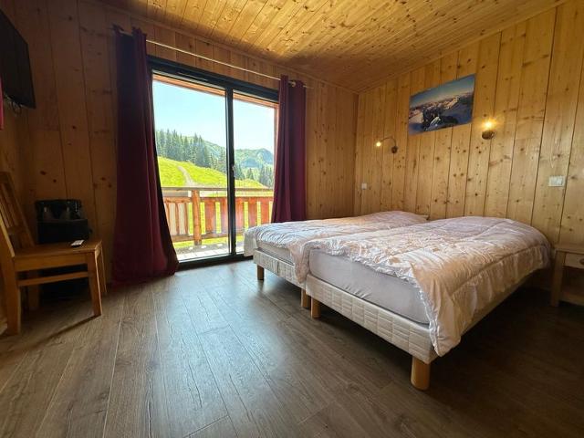 Spacious cozy apartment on the slopes in Samoëns - 5 bedrooms, balcony, pets allowed FR-1-624-8 - Samoëns