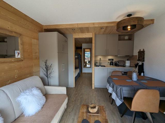 Renovated Apartment in Village Center with Garage and Balcony FR-1-459-178 - La Clusaz