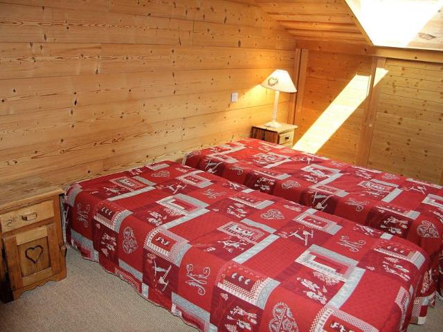 3-bedroom apartment for 6-8 people with balcony and garage in La Clusaz FR-1-459-10 - La Clusaz
