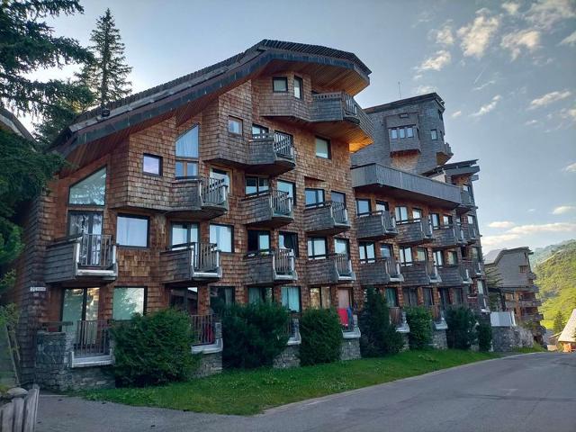 Charming Apartment in Avoriaz - Village des Dromonts, Sleeps 5, 42m² with South-West Balcony FR-1-633-5 - Avoriaz