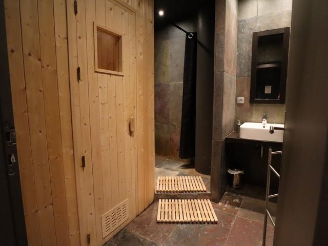 Luxurious Apartment with Sauna, Jacuzzi, and Central Location in Avoriaz - Sleeps 8 FR-1-633-13 - Avoriaz