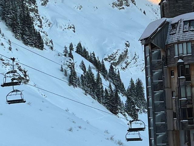 Luxurious Apartment with Sauna, Jacuzzi, and Central Location in Avoriaz - Sleeps 8 FR-1-633-13 - Avoriaz