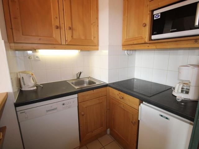 Cozy Duplex in Avoriaz - Village des Dromonts - Sleeps 7, South-Facing with Balcony/Terrace FR-1-633-9 - Avoriaz