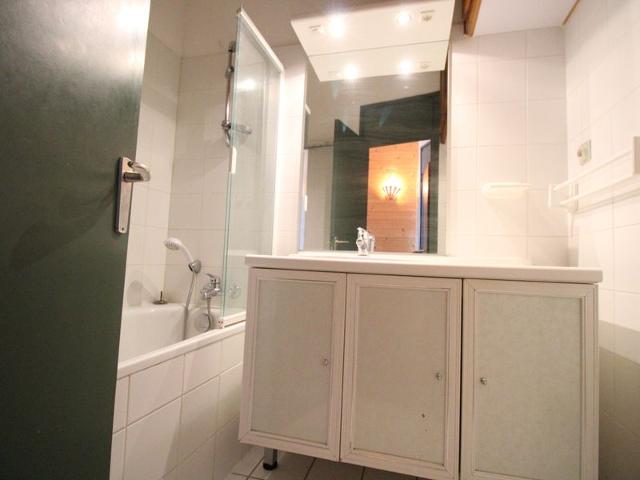 Cozy Duplex in Avoriaz - Village des Dromonts - Sleeps 7, South-Facing with Balcony/Terrace FR-1-633-9 - Avoriaz