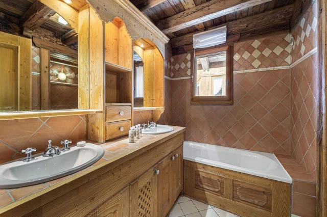 Chalet LA GRANGE À GÉGÉ - Méribel Village 1400
