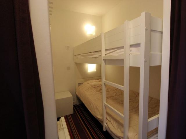 Avoriaz: Studio cabin for 4, equipped kitchen, wifi, balcony, ski locker FR-1-633-36 - Avoriaz