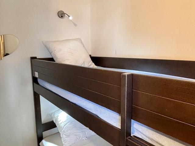 Cozy 3-Room Apartment for 7, Near Slopes, Shops & Ski School, 2 Balconies, Parking FR-1-634-10 - Avoriaz
