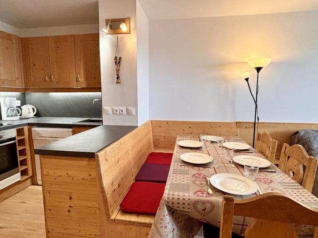 Cozy 3-Room Apartment for 7, Near Slopes, Shops & Ski School, 2 Balconies, Parking FR-1-634-10 - Avoriaz