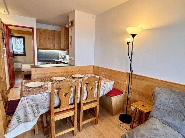 Cozy 3-Room Apartment for 7, Near Slopes, Shops & Ski School, 2 Balconies, Parking FR-1-634-10 - Avoriaz