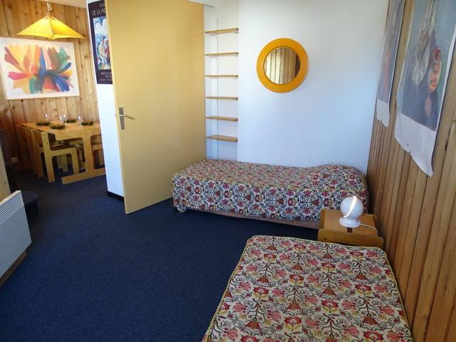 Large 2-room with balcony near center and Aquariaz FR-1-634-23 - Avoriaz