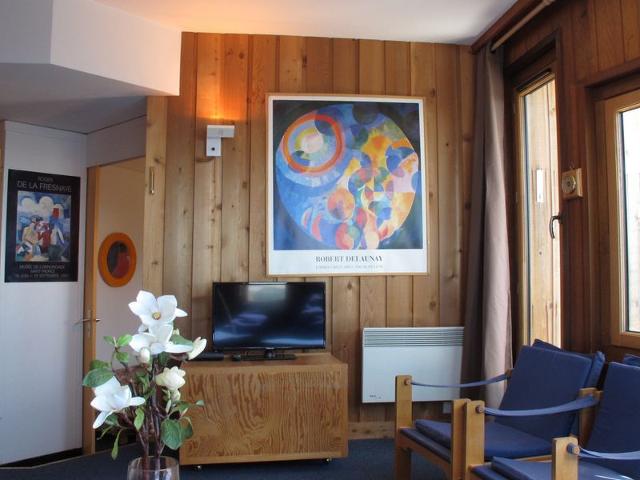 Large 2-room with balcony near center and Aquariaz FR-1-634-23 - Avoriaz