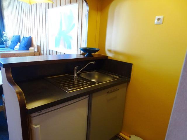 Large 2-room with balcony near center and Aquariaz FR-1-634-23 - Avoriaz