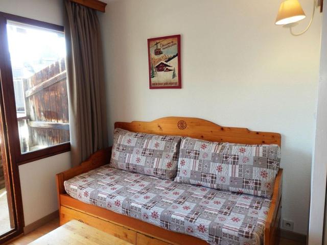 Cozy South-Facing Apartment for 4, Near Ski Lifts and Shops in Avoriaz FR-1-634-49 - Avoriaz