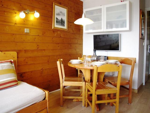 Renovated Studio Cabin, South-Facing Balcony, Near Lifts & Shops FR-1-634-30 - Avoriaz