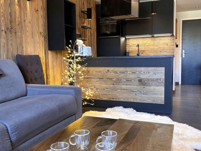 Beautiful 3-4 room apt, center station, 8 people, ski-in/ski-out, pets allowed FR-1-634-3 - Avoriaz