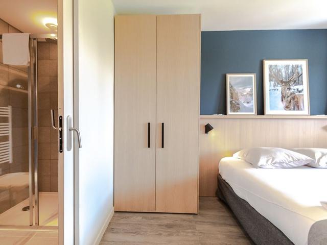 Luxury 4* Apartment with Terrace, Ski-In/Ski-Out Access, and Modern Amenities in Morzine FR-1-634-5 - Avoriaz