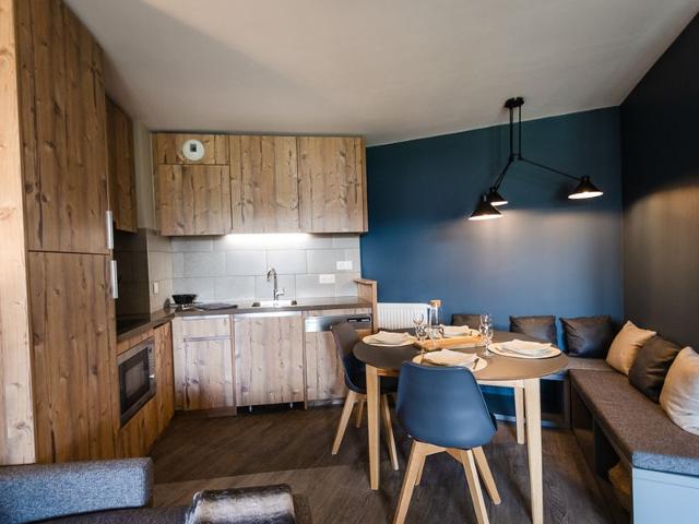 Luxury 4* Apartment with Terrace, Ski-In/Ski-Out Access, and Modern Amenities in Morzine FR-1-634-5 - Avoriaz