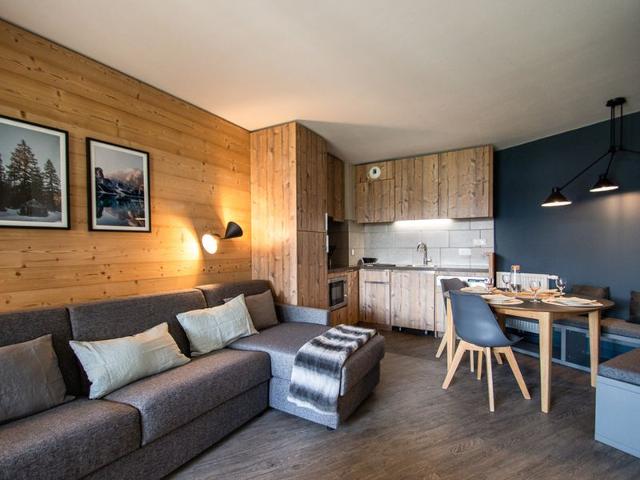 Luxury 4* Apartment with Terrace, Ski-In/Ski-Out Access, and Modern Amenities in Morzine FR-1-634-5 - Avoriaz