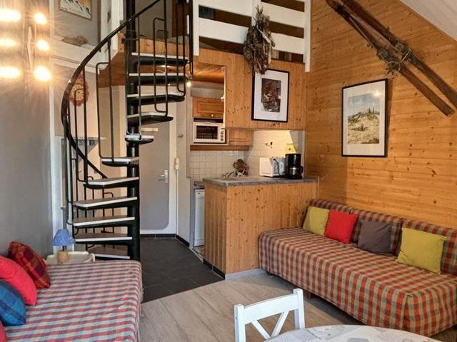 Cozy Duplex Studio for 4 near Aquariaz, Ski-in/Ski-out Access FR-1-634-32 - Avoriaz
