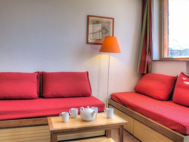 Cozy 2-Room Apartment, South-Facing, Center of the Resort, Panoramic Views FR-1-634-37 - Avoriaz