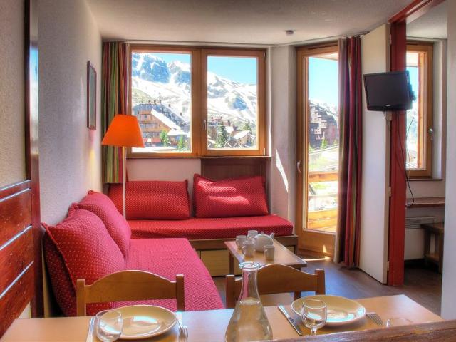 Cozy 2-Room Apartment, South-Facing, Center of the Resort, Panoramic Views FR-1-634-37 - Avoriaz