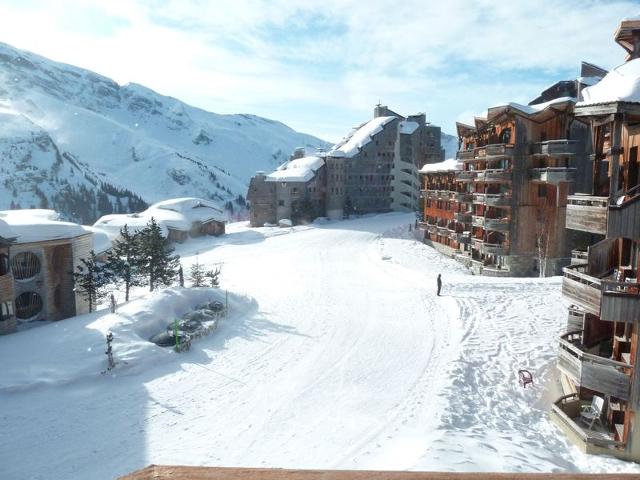 2-Room Apartment with Balcony, Ski-In/Ski-Out, Near Shops, Quiet Area FR-1-634-38 - Avoriaz