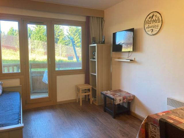 Cozy Studio Cabin for 4 | South-West Balcony | Near Lifts & Shops | Linens & Cleaning Included FR-1-634-34 - Avoriaz