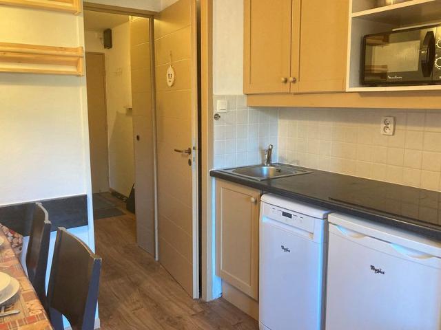 Cozy Studio Cabin for 4 | South-West Balcony | Near Lifts & Shops | Linens & Cleaning Included FR-1-634-34 - Avoriaz
