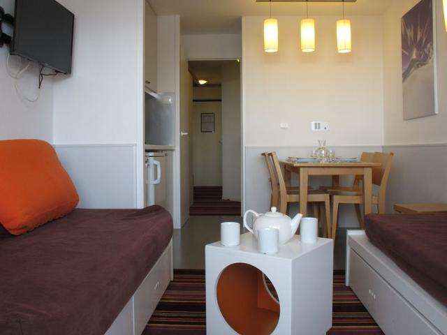 2-room flat for 4 with balcony and panoramic views FR-1-634-36 - Avoriaz