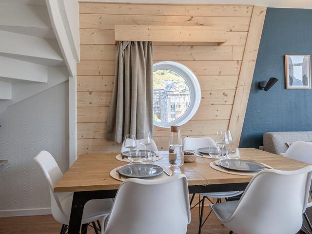 Beautiful Renovated 3-Room Duplex, Central Location, Balcony, WIFI FR-1-634-72 - Avoriaz