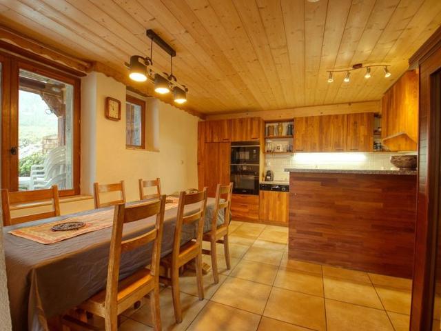 Renovated Farmhouse in Morillon - Sauna, Terrace, 3 Bedrooms FR-1-642-10 - Morillon Village
