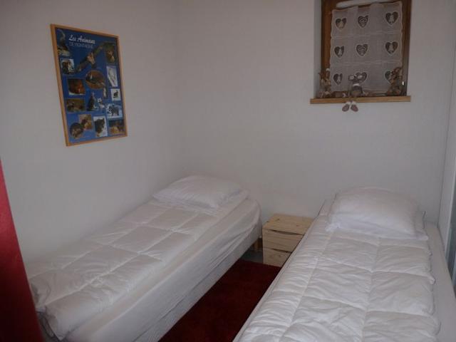 Charming Apartment Near Lake and Shuttle Stop in Morillon Village FR-1-642-35 - Morillon Village