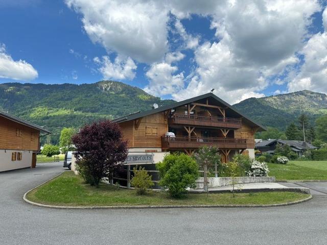 Charming Apartment Near Lake and Shuttle Stop in Morillon Village FR-1-642-35 - Morillon Village