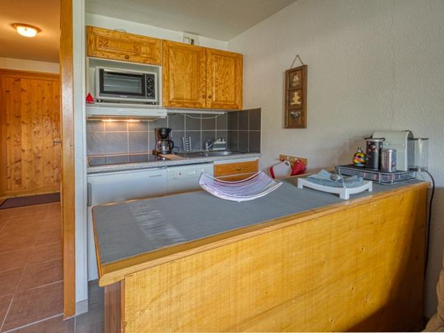 Renovated Apartment Near Blue Lake and Shuttle Stop FR-1-642-36 - Morillon Village