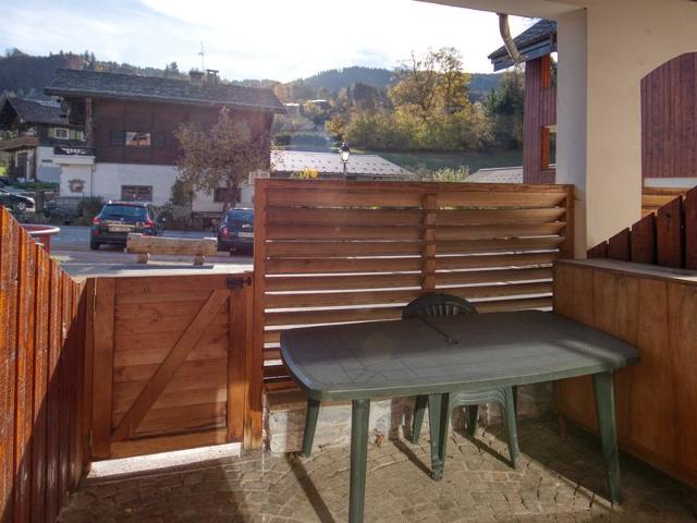Cozy Apartment for 4 in Central Morillon, Mountain Views, Terrace FR-1-642-52 - Morillon Village
