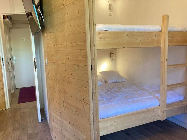 Charming Mountain-Style 2-Room Apartment, Ski-in/Ski-out, Near Center FR-1-634-71 - Avoriaz