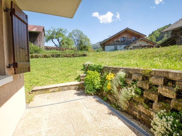 Charming Ground-Floor Apartment for 4, Near Ski Lift and Shops in Morillon FR-1-642-43 - Morillon Village
