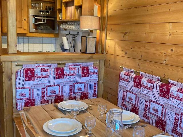 Central Location - Cozy 2-Room Chalet Apartment for 6 with Mountain Views FR-1-634-14 - Avoriaz