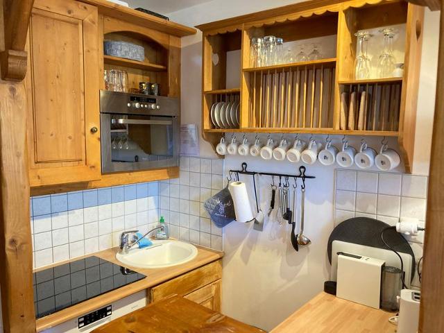 Central Location - Cozy 2-Room Chalet Apartment for 6 with Mountain Views FR-1-634-14 - Avoriaz