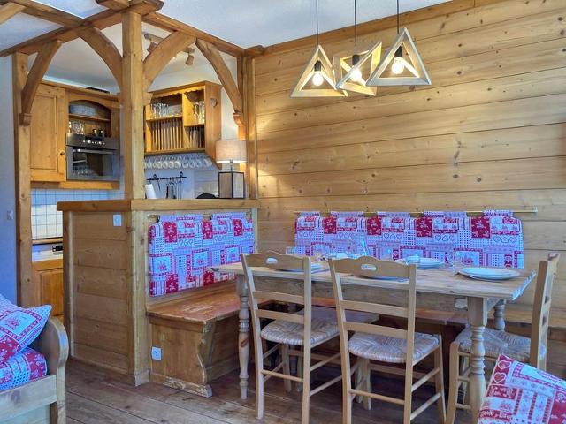 Central Location - Cozy 2-Room Chalet Apartment for 6 with Mountain Views FR-1-634-14 - Avoriaz