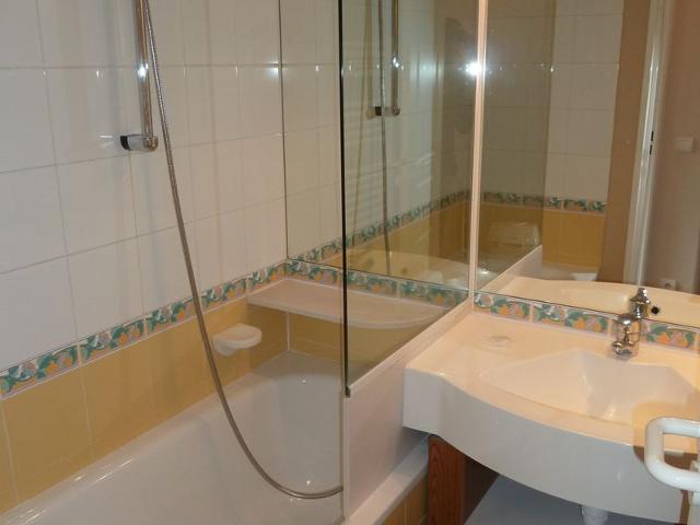 Charming 2-room apartment with balcony and ski-in/out, quiet area FR-1-634-22 - Avoriaz