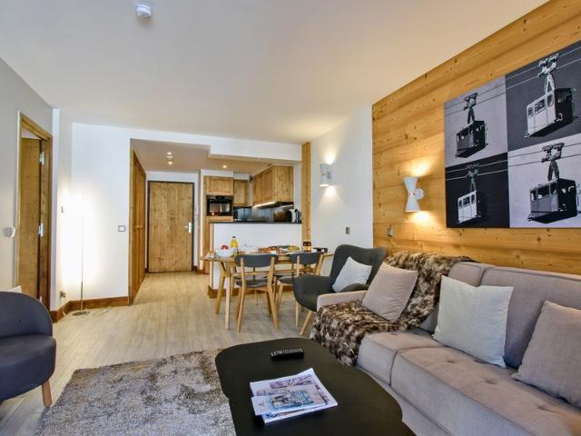 Luxury Courchevel 1850 Apartment: 2 BR, Ski Lockers, Parking, Concierge Services FR-1-613A-7 - Courchevel 1850