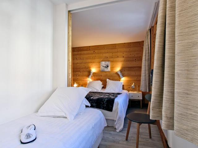 Luxury Courchevel 1850 Apartment: 2 BR, Ski Lockers, Parking, Concierge Services FR-1-613A-7 - Courchevel 1850
