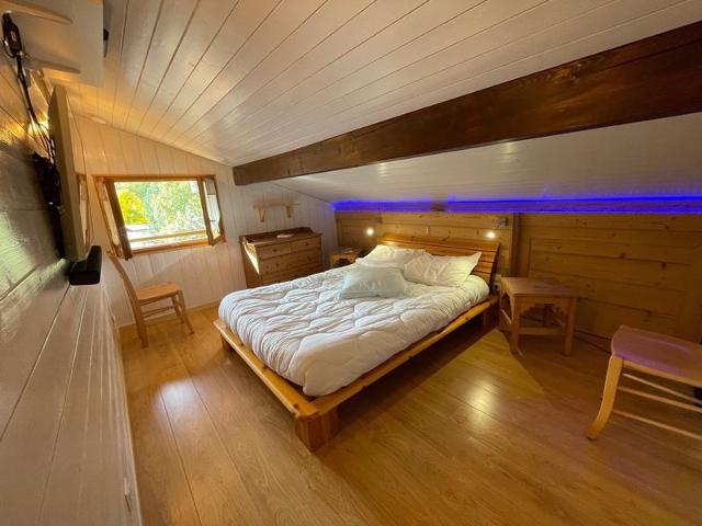 Attic Apartment 3 Rooms 74m², South Balcony, Private Parking, Wifi FR-1-459-183 - La Clusaz